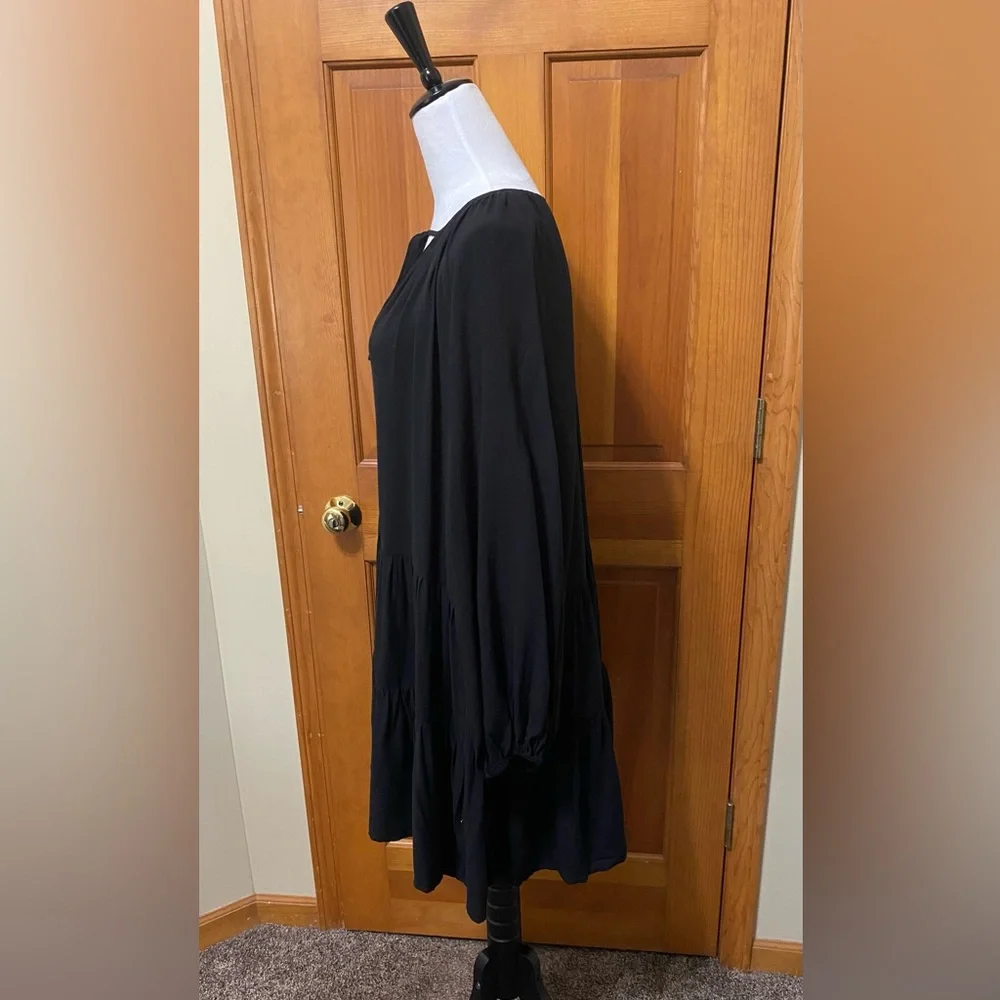 H&M Tiered Ruffled Oversized Dress - Picture 3 of 4